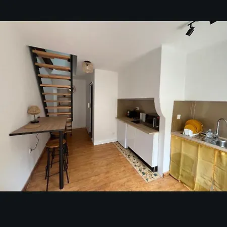 Maisonnette Dans Vieux Village Apartmán Espere